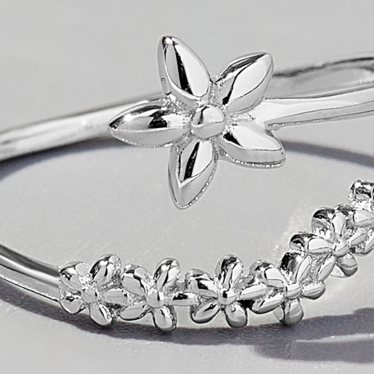 925 Sterling Silver Flower Ring - NJPH Best Selling 